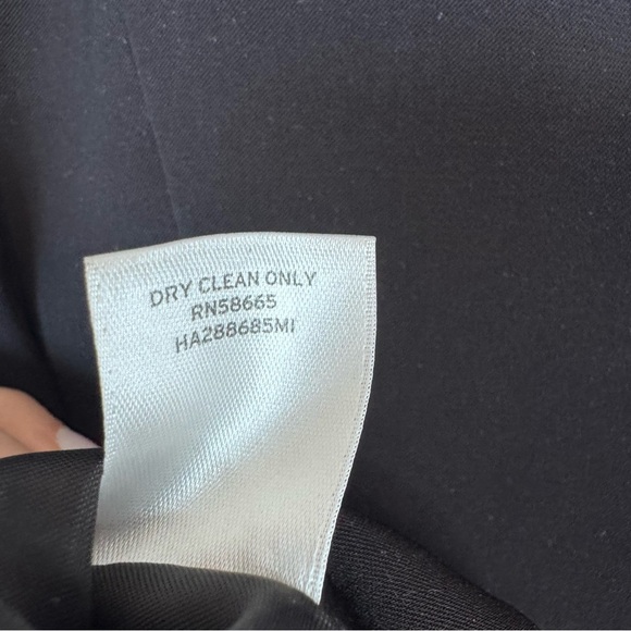 Halogen Black Business Dress Top, Short Sleeve with Zippered Back, Lined - Picture 4 of 16